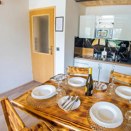 Natural Dream Blidinje Tatil Evi *